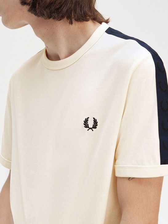 Tシャツ・カットソー FRED PERRY Men T-shirt Honey M4613 W75 Fred Perry - Contrast Tape Ringer T-Shirt M4613 navy